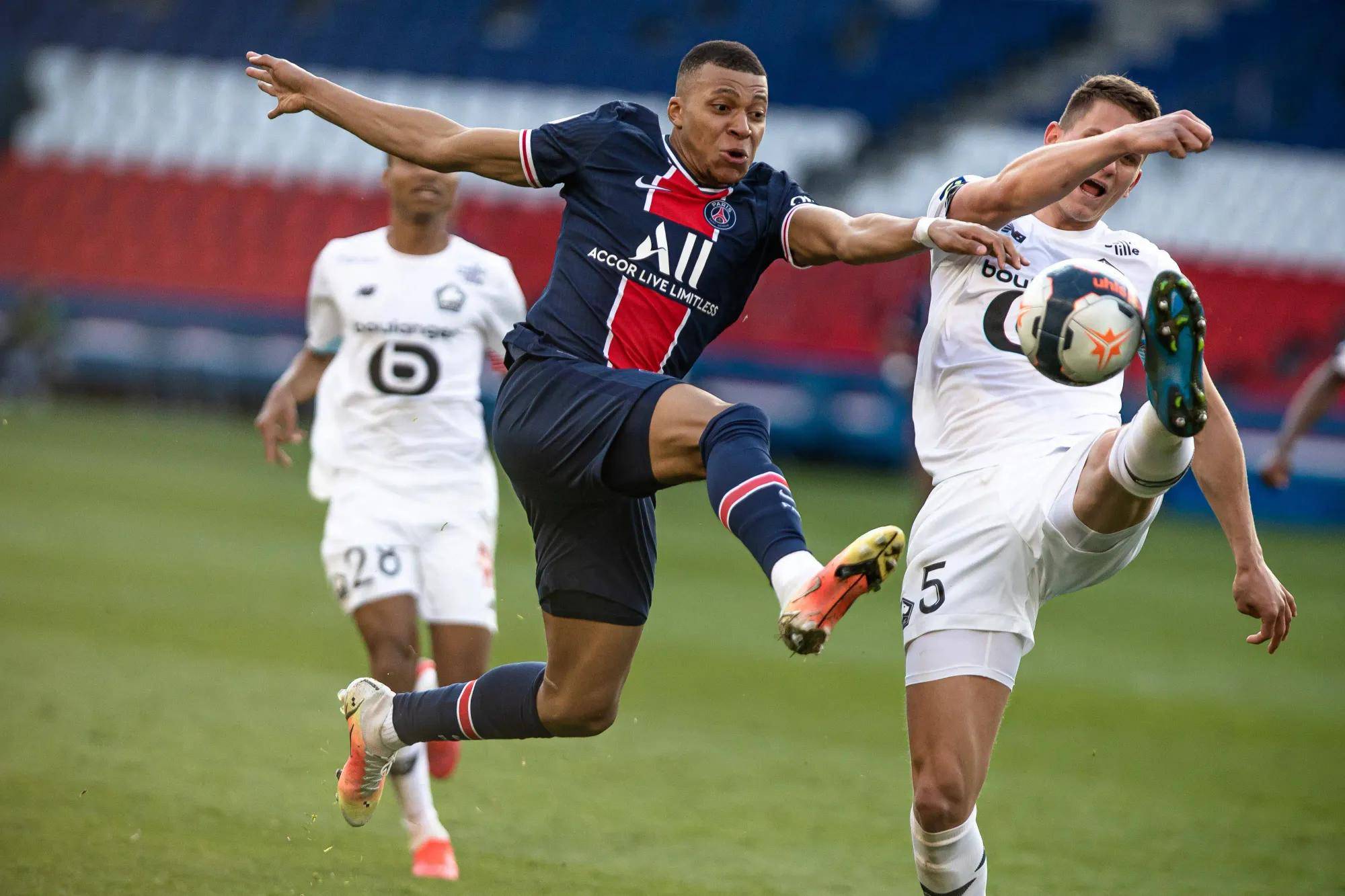 雷火电竞亚洲先驱-关于巴黎圣日耳曼轻取对手，领跑联赛的信息