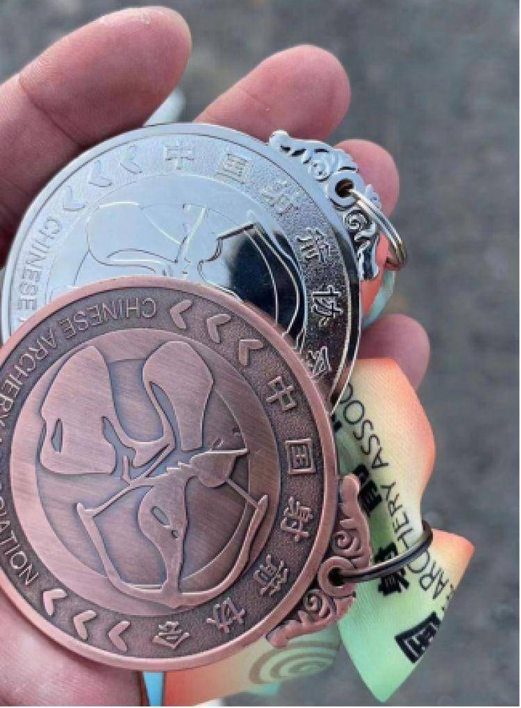 包含印度健将表现出色，斩获多枚奖牌的词条