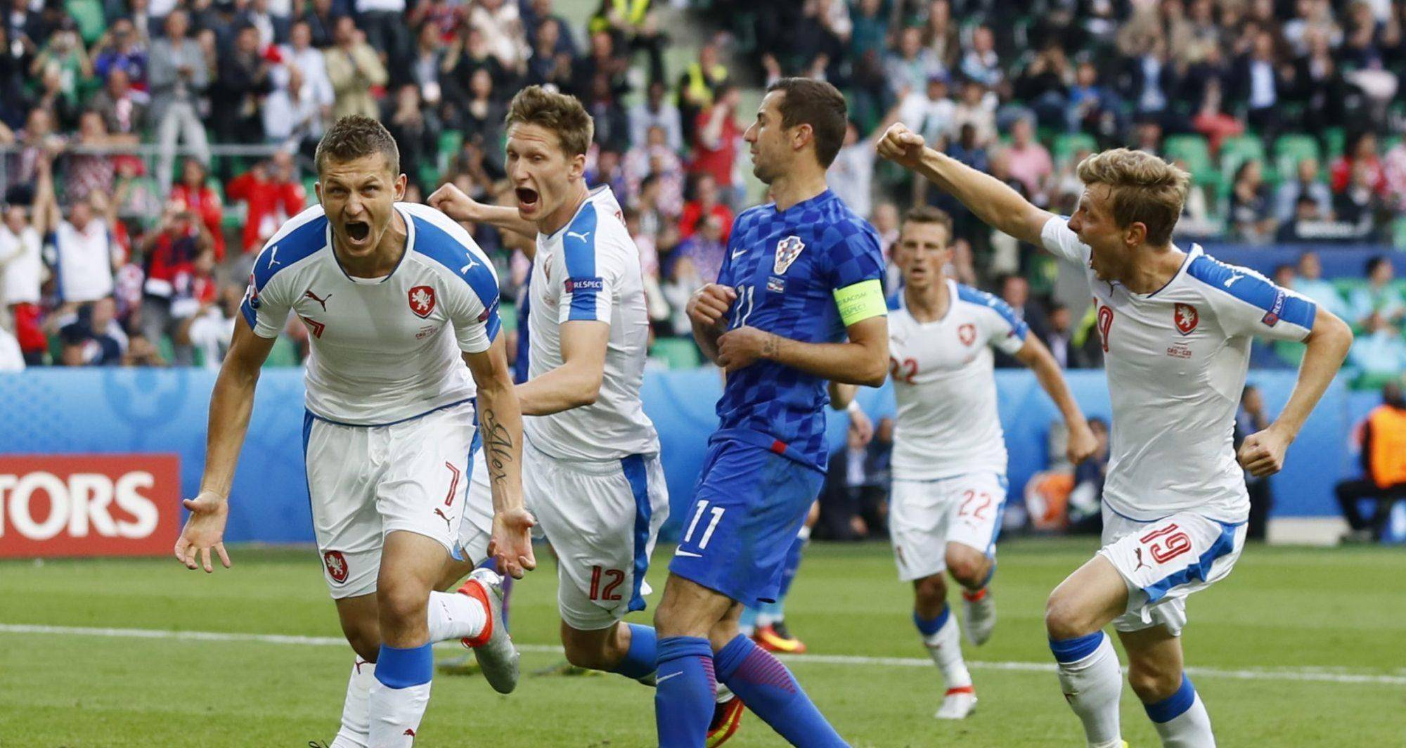 雷火电竞官网-南斯拉夫队与斯洛文尼亚队陷入胶着战的简单介绍