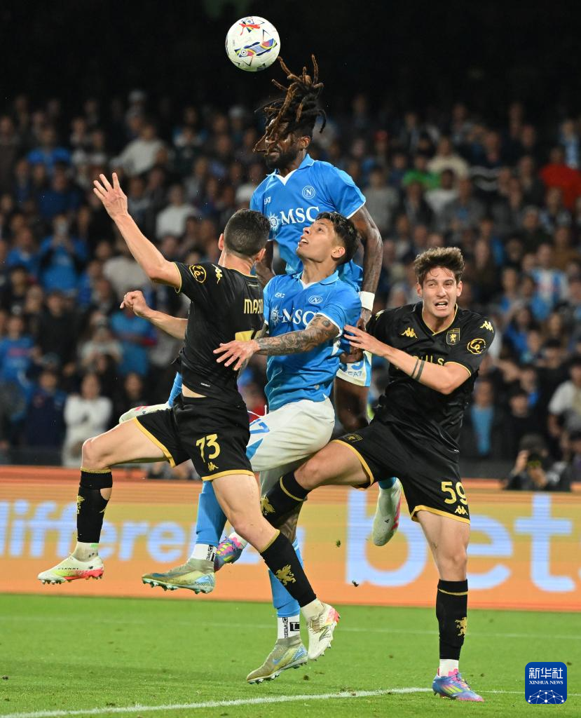 雷火电竞app-那不勒斯三连胜，领跑意大利足球联赛的简单介绍