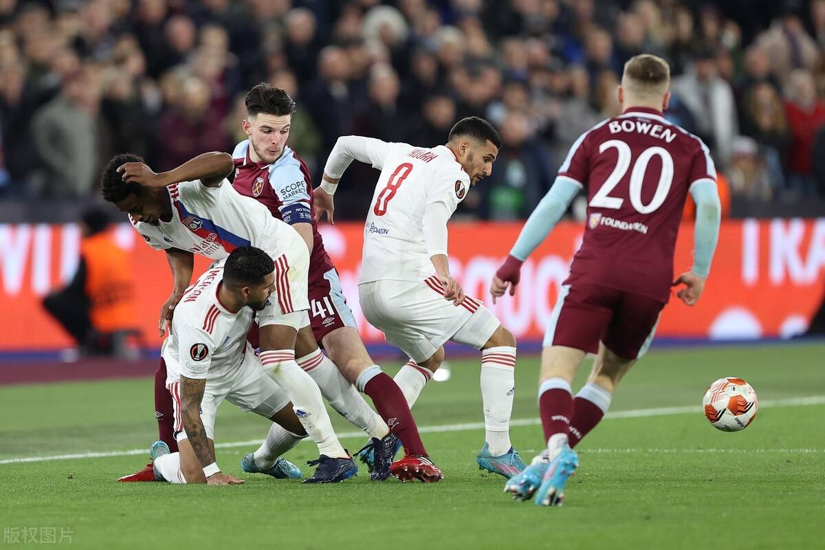 雷火电竞下载-包含劲敌对决：双方实力势均力敌，胜负难分！的词条