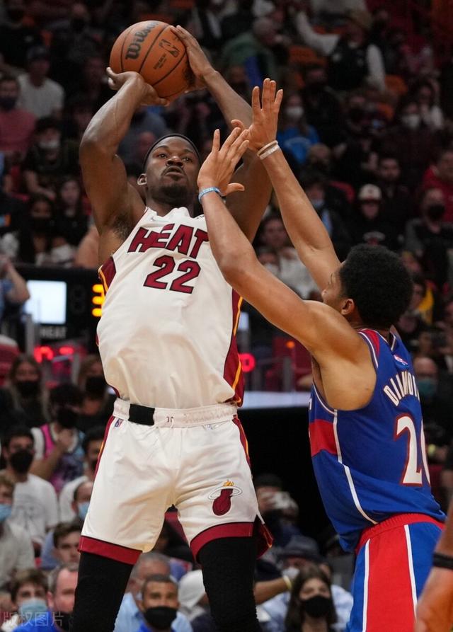 雷火电竞网站-广州队险胜热火，乔治带队取胜
