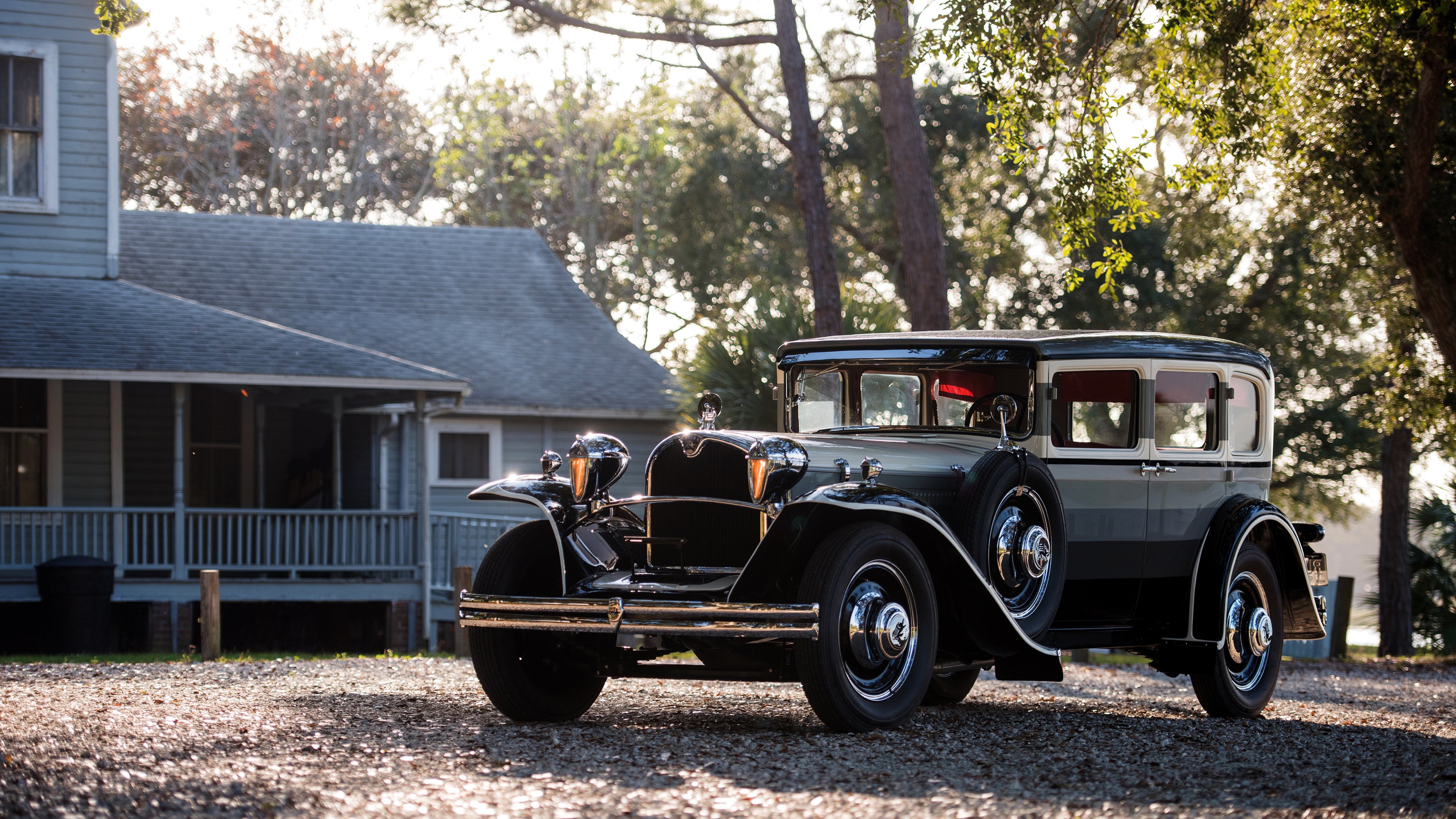 雷火电竞app-克莱完成自我救赎，雄鹿正面击溃火箭，NBA赛场上的坚韧与力量