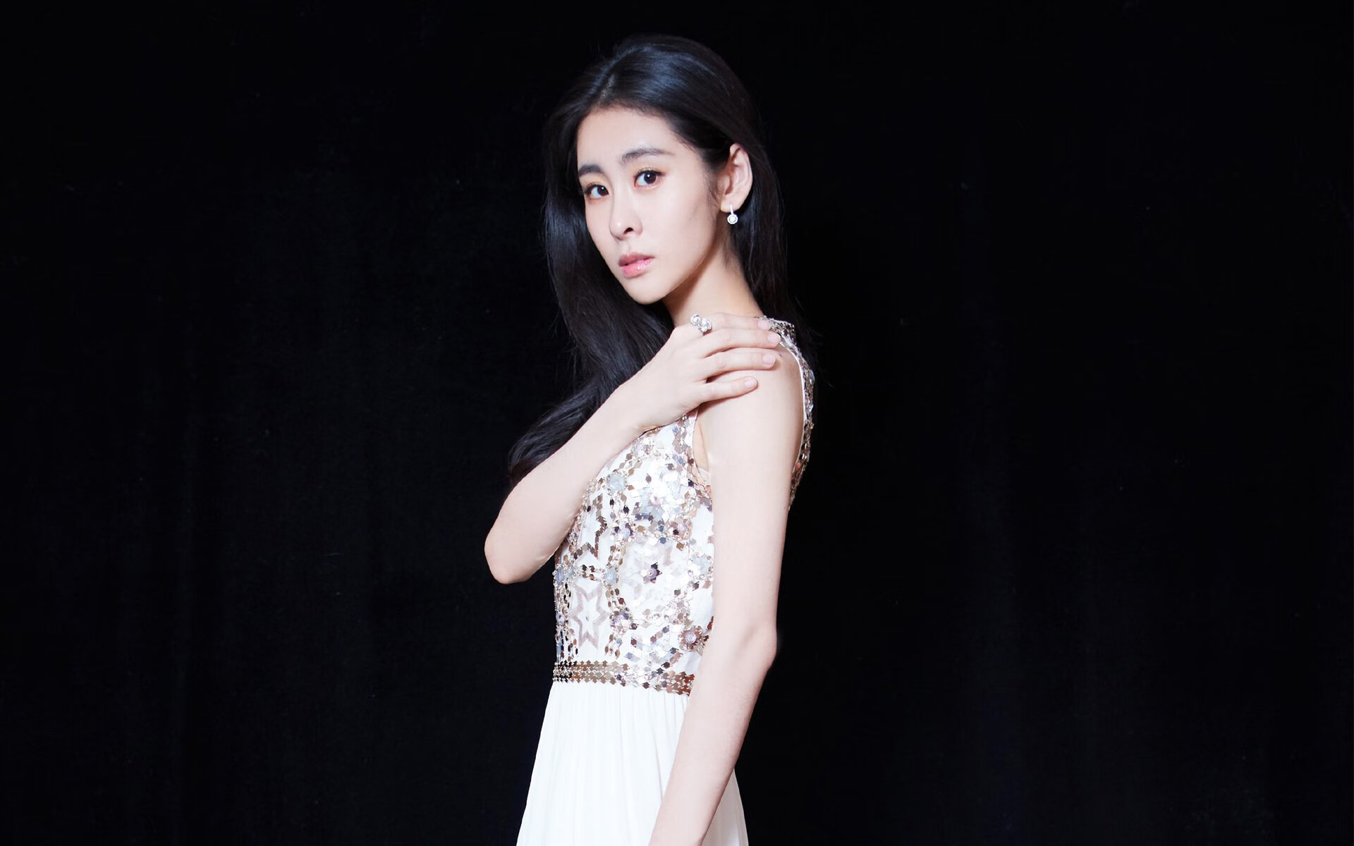 雷火电竞app-协奏曲的双重奏，波兰的团队之光与罗德里戈的个人焰火