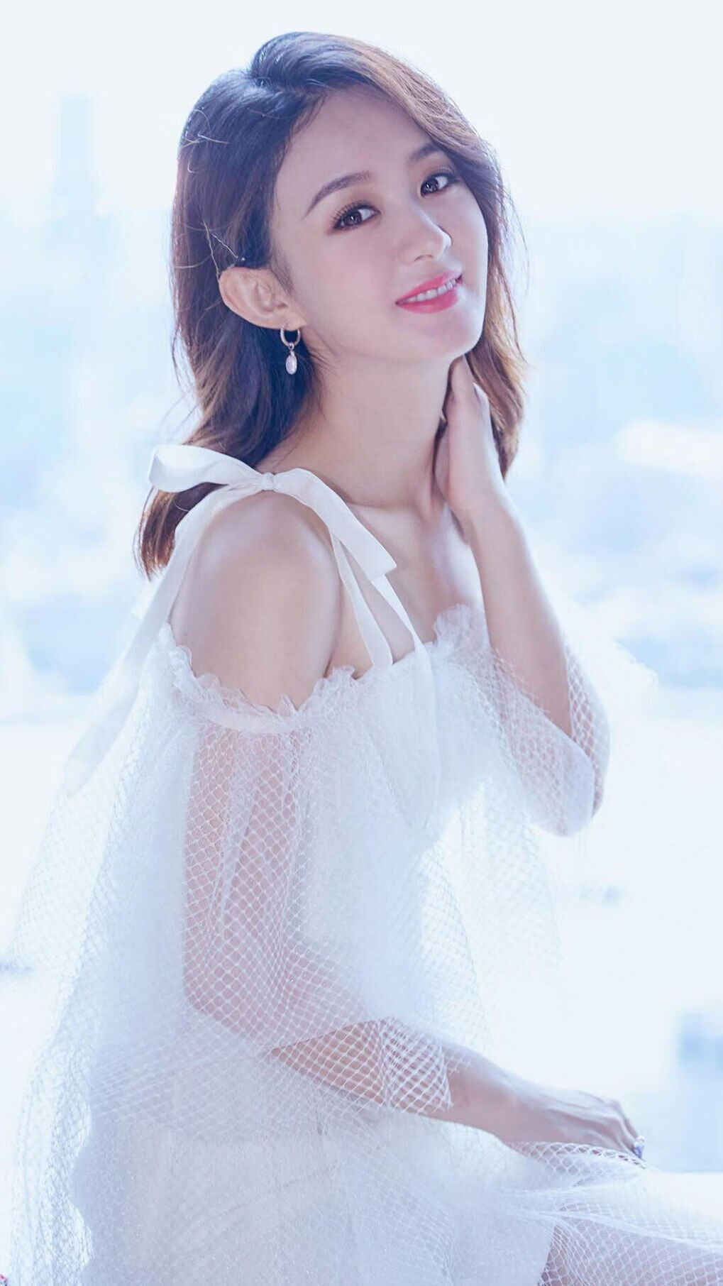 雷火电竞官网-阿布扎比站上演NBA式加时，维斯塔潘山西队式防守锁死汉密尔顿火箭