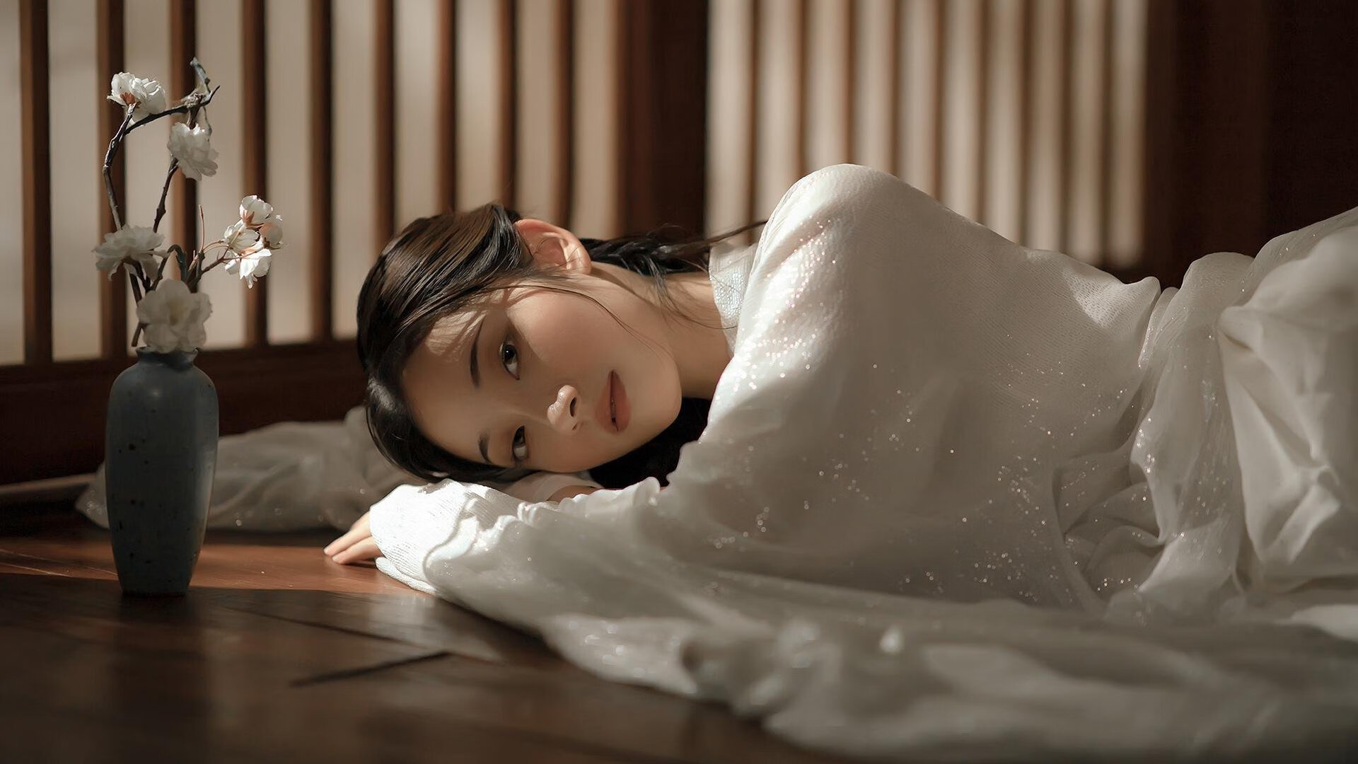 首先，为您酝酿并扩展出一个文章的标题